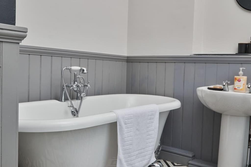 Cosy 3-Bedroom House In Seaham - Street Parking Exteriér fotografie